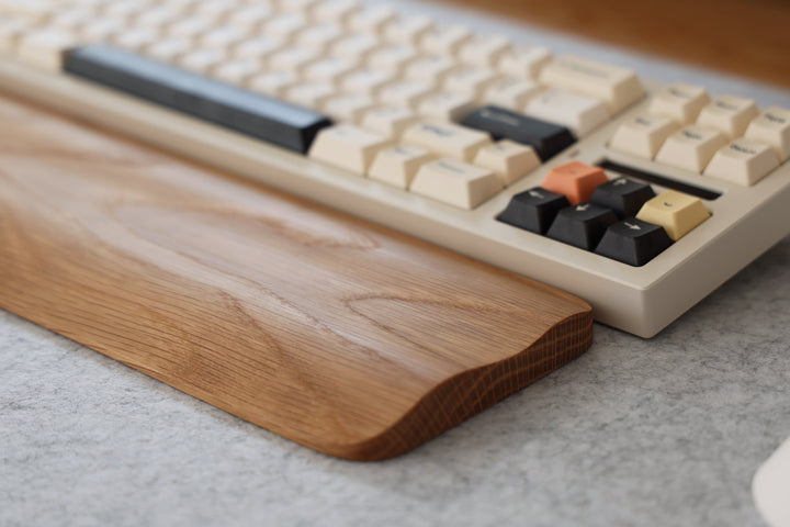 Dumaroo Wavelet Wristrest [White Oak]